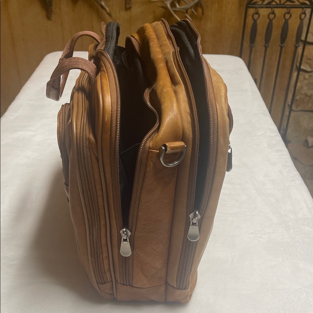 Leather Men's Vintage Leather briefcase - Picture 7 of 8